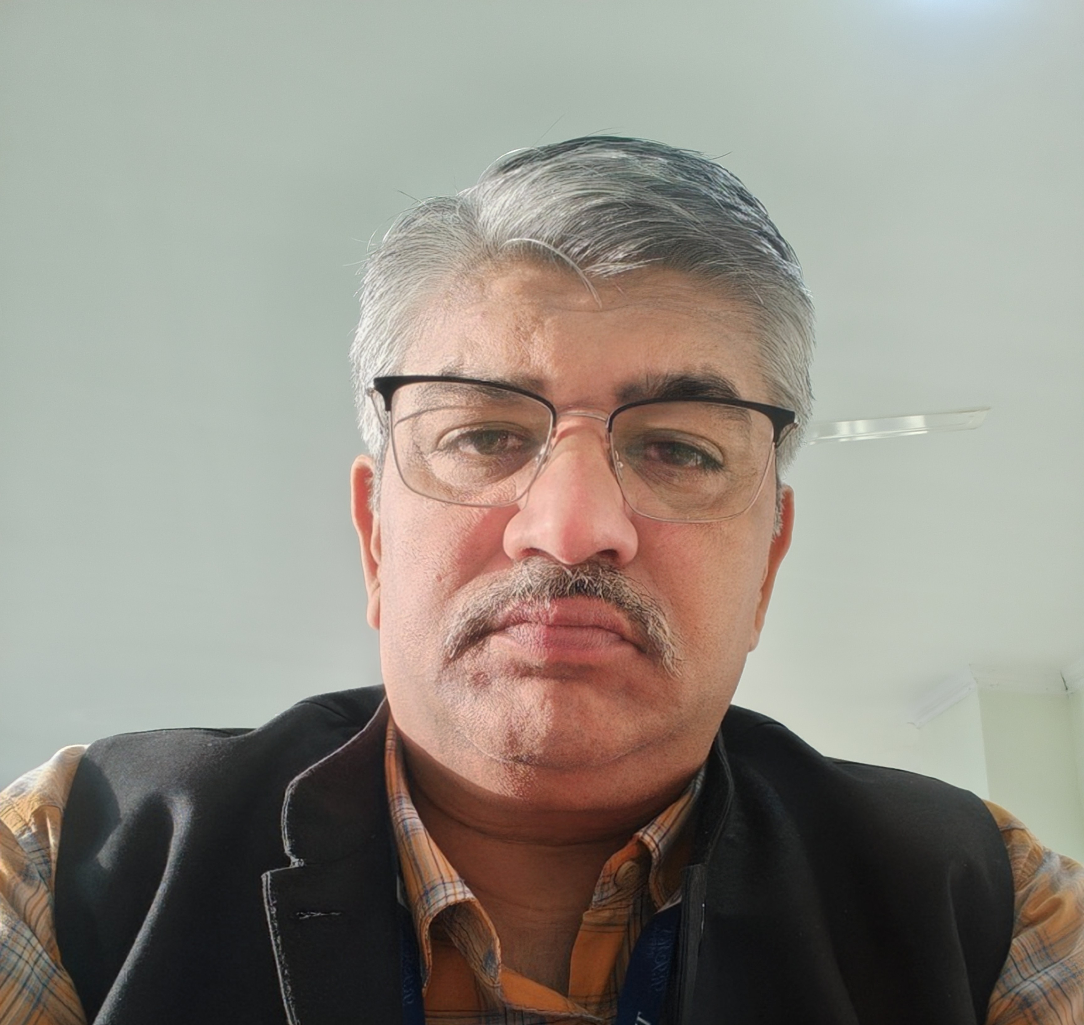 Dr. Ashish Kumar